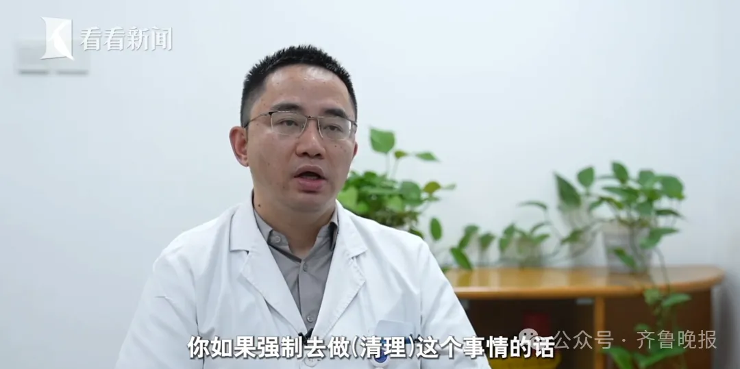 66岁独居老人为拒绝借钱，网购花费200万塞满两套房，只能睡在快递堆插图33