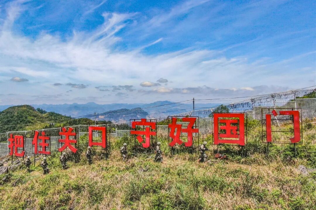 子弟兵节日快乐，国庆节对当兵的儿子说些什么?