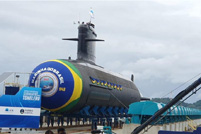 巴西总统与法国总统共同出席新潜艇下水仪式