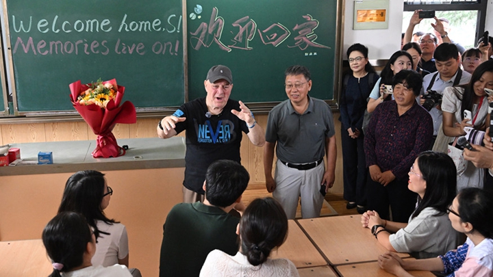 习近平主席引领推进中美人民友好事业的故事