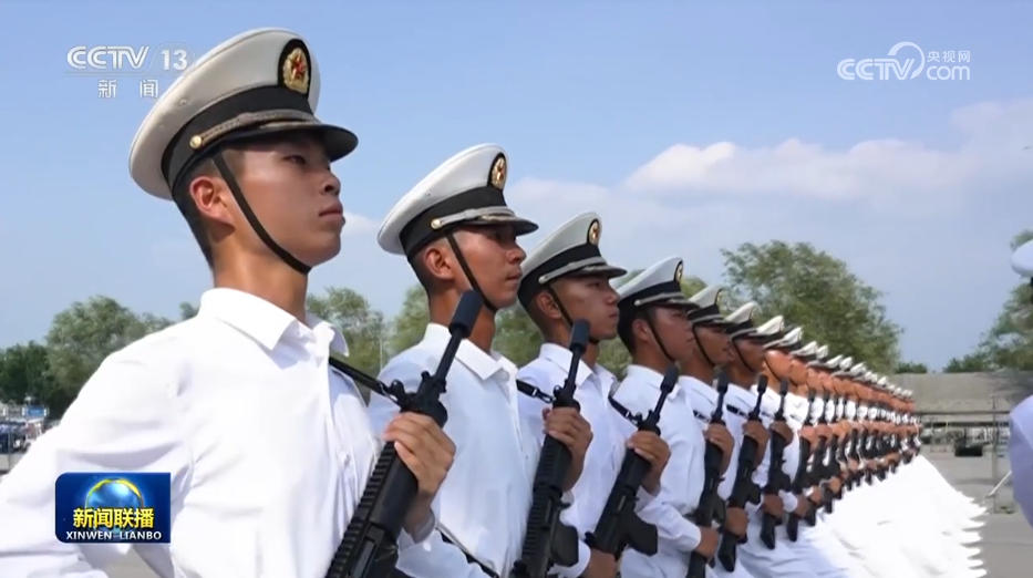【走进海军阅兵训练场】年轻勇士们青春昂扬 托起时代责任