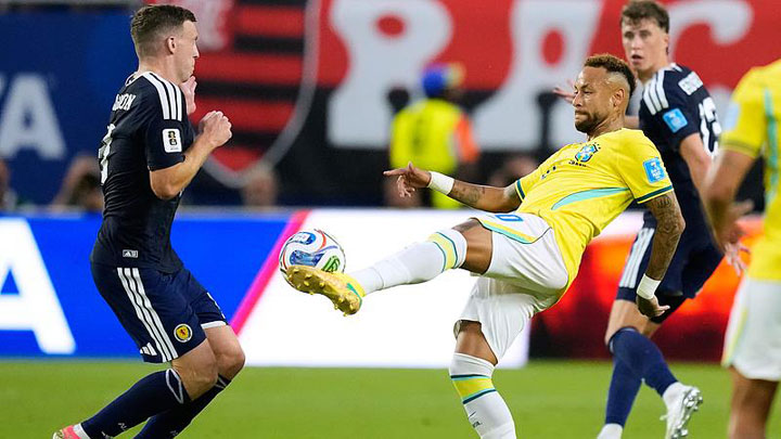 世界杯C组：巴西3-0苏格兰小组头名晋级 摩洛哥4-2海地锁定第二