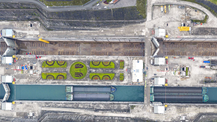 三峡南线船闸、葛洲坝二号船闸停航检修有序推进