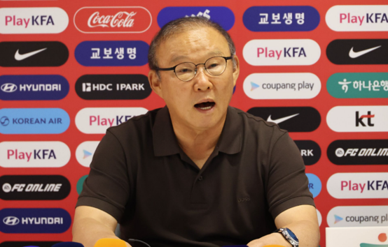 外媒：韩国队无缘世界杯32强，韩国足球协会副会长鞠躬道歉