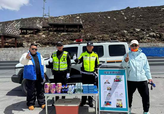 4万游客背后的“巴塘答卷”：一次高原旅游治理的深度透视