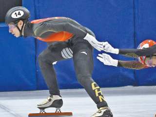 混合团体接力，东道主摘得本届冬奥会短道速滑首金