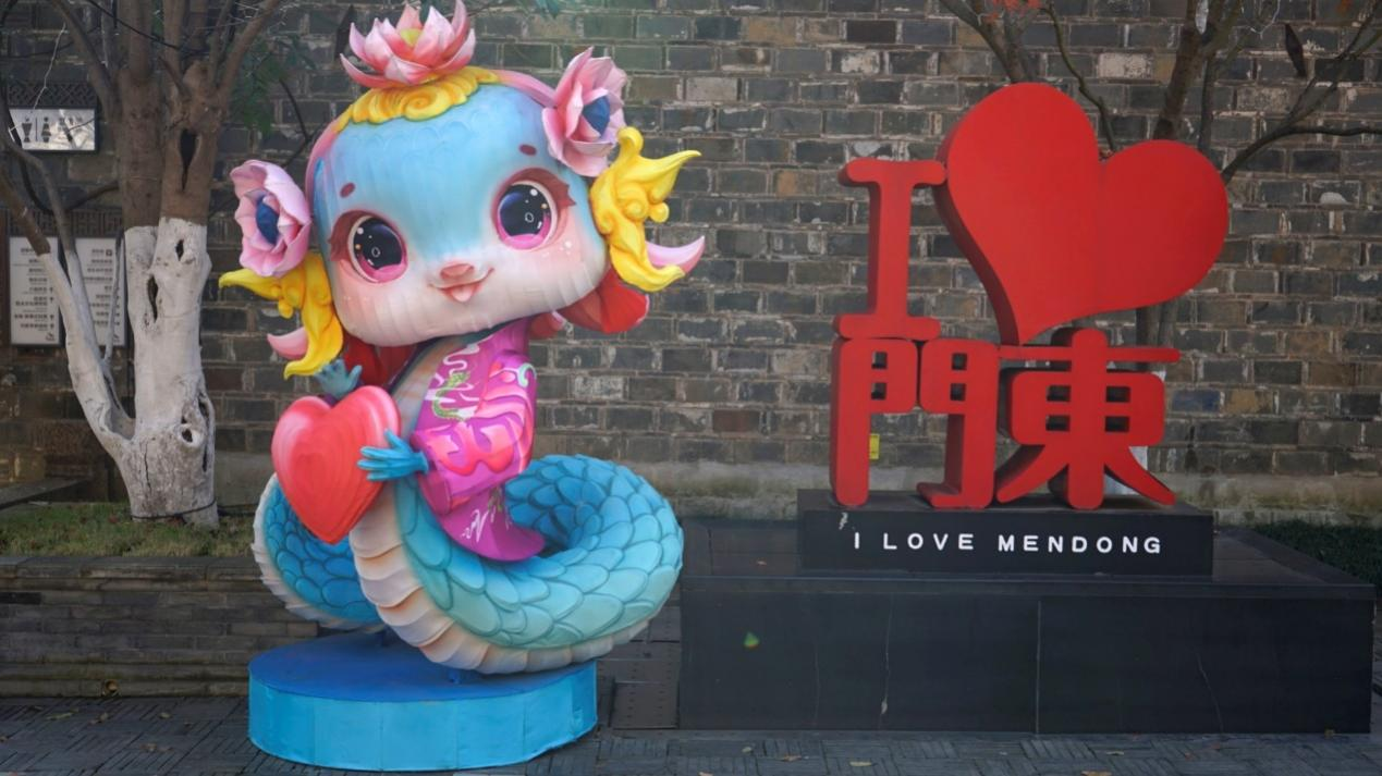 Amazon.co.jp: 台湾伝統工芸 交趾焼 麒麟獅子 38RUHWOJ : おもちゃ