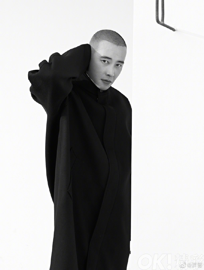 罗晋写真大片曝光 五官硬朗帅气十足