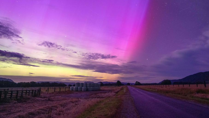 新西兰南岛出现极光景观