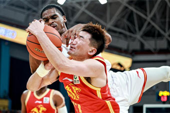 CBA半决赛广厦再胜深圳迎赛点