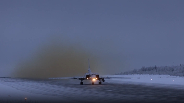 俄军轰炸机在波罗的海中立海域上空完成飞行
