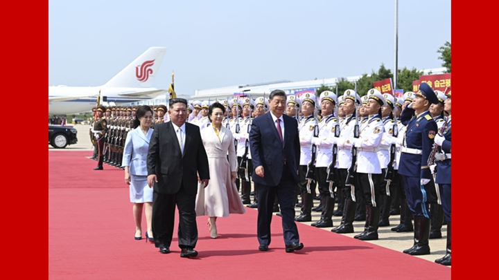习近平出席金正恩举行的欢送仪式