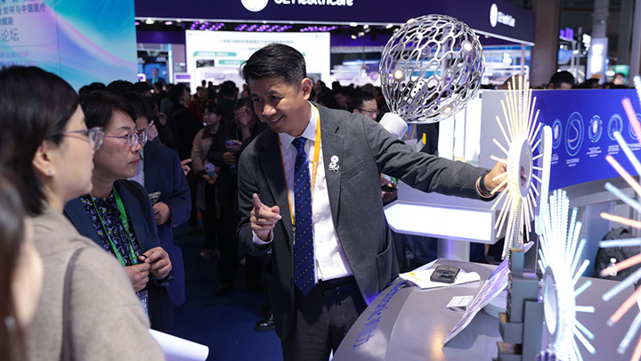 第八届进博会展览面积企业总数创历史新高