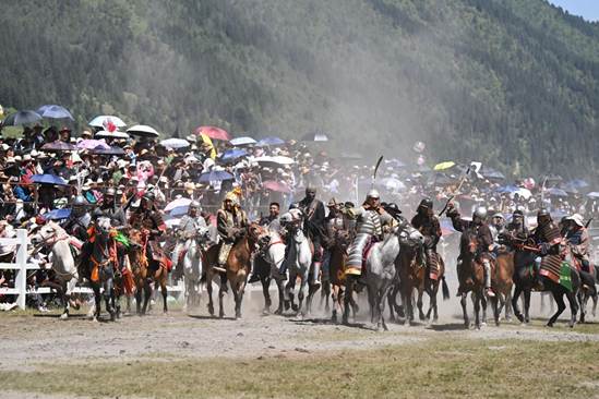 山河为幕 游牧为歌  2026四川甘孜山地文化旅游节在道孚玉科草原震撼开幕
