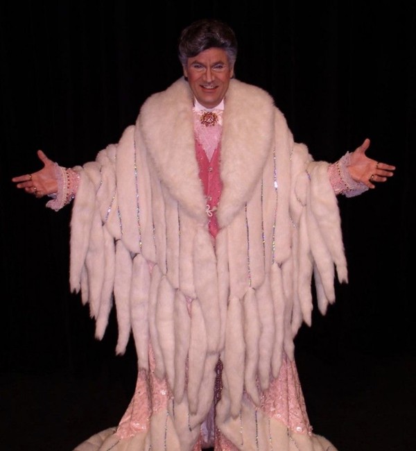 粉色男孩—谁说颜色有性别之分?