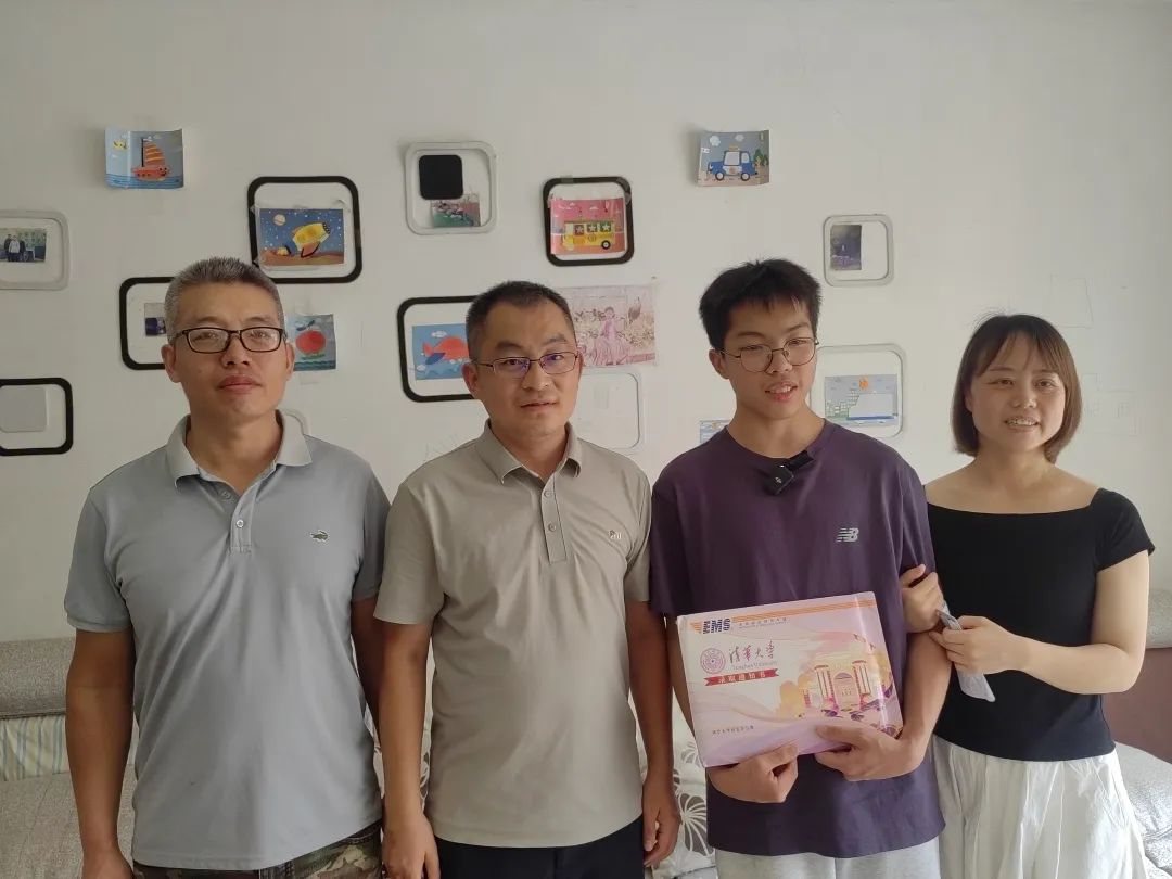 江西第一封高考录取通知书送达！签收人是他插图1