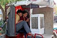 热浪来袭，高温“烤”验印度电力供应