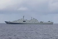 南部战区位黄岩岛周边组织海空联合演训