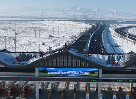 纵览天山之美丨20分钟畅游世界最长高速公路隧道的第一视角体验