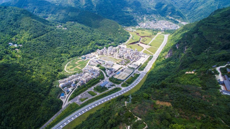 “坐公交车就可以出去了” 四川北川“立体交通”铺就乡村振兴快车道