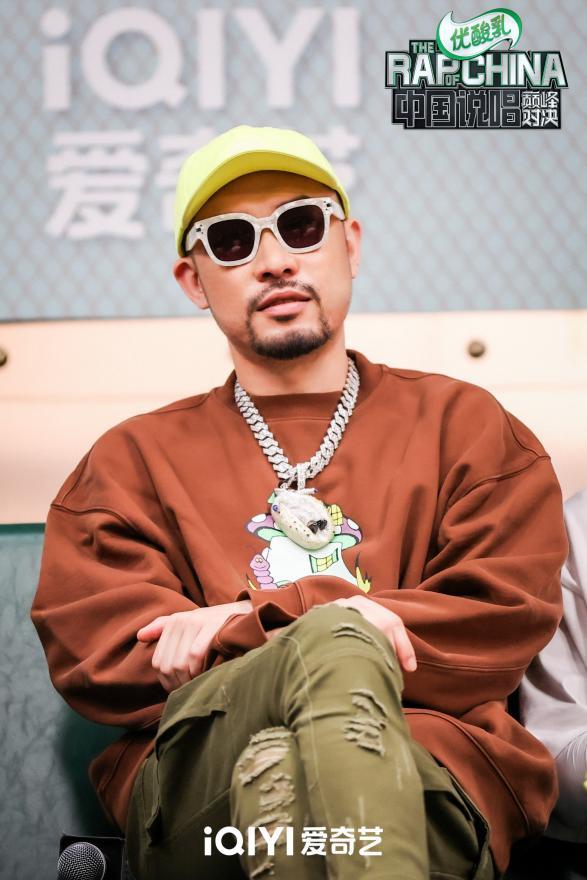 l刘聪的《清风调》洗脑观众后,表示下次舞台要把乐队带来,功夫胖kung