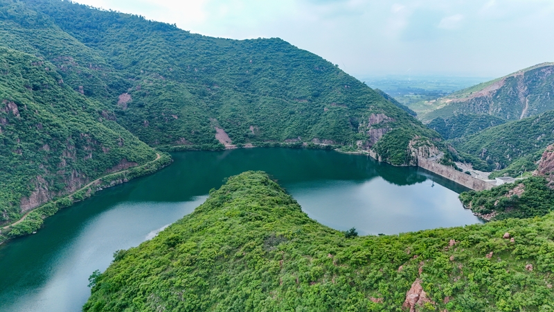 河南郏县：夏日山乡景如画
