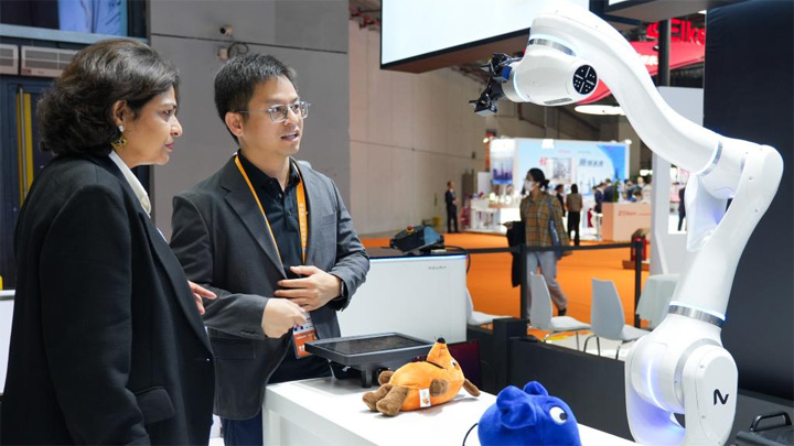 第八届进博会 | 进博会的前沿创新科技