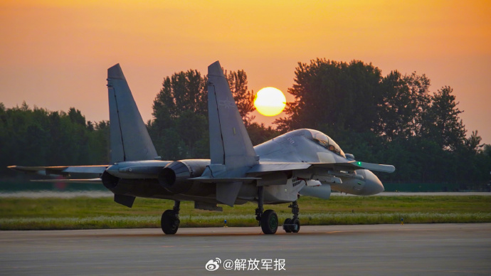 战鹰升空，东部战区空军实战化训练再强化
