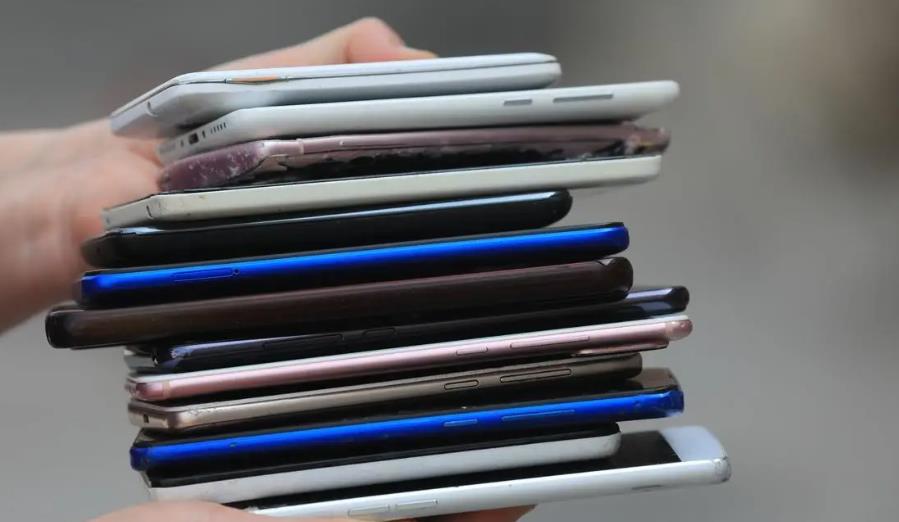 “退役”手机突然值钱了？