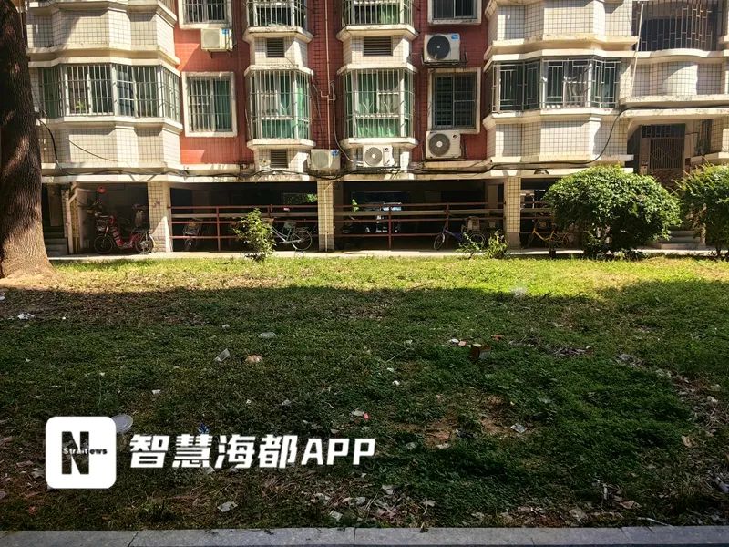 太恶心了！福州一小区业主崩溃：“有人高空抛屎，溅得到处都是！”插图