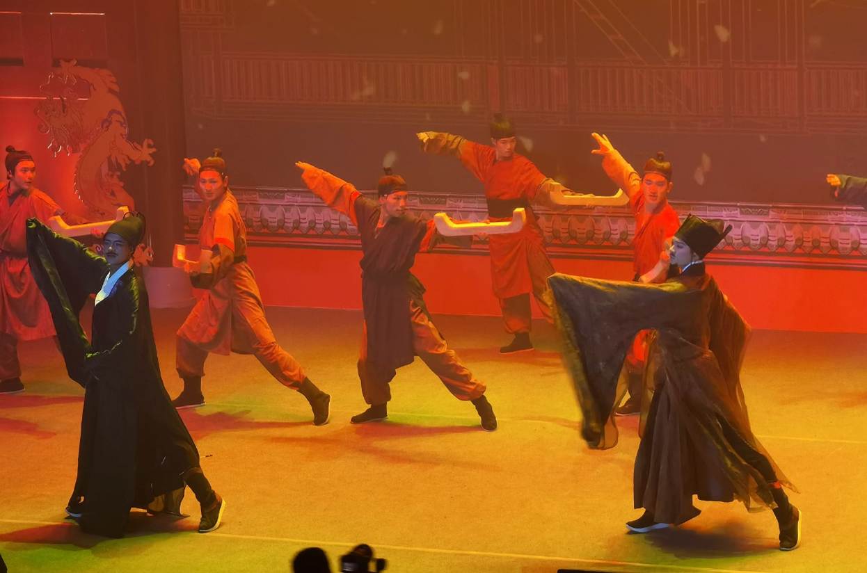 古建史诗、非遗悲欢、脱口秀趣谈！平武春节三部精品演出奏响文旅融合新乐章