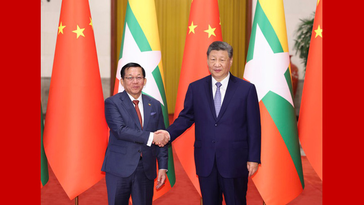 习近平同缅甸总统敏昂莱举行会谈