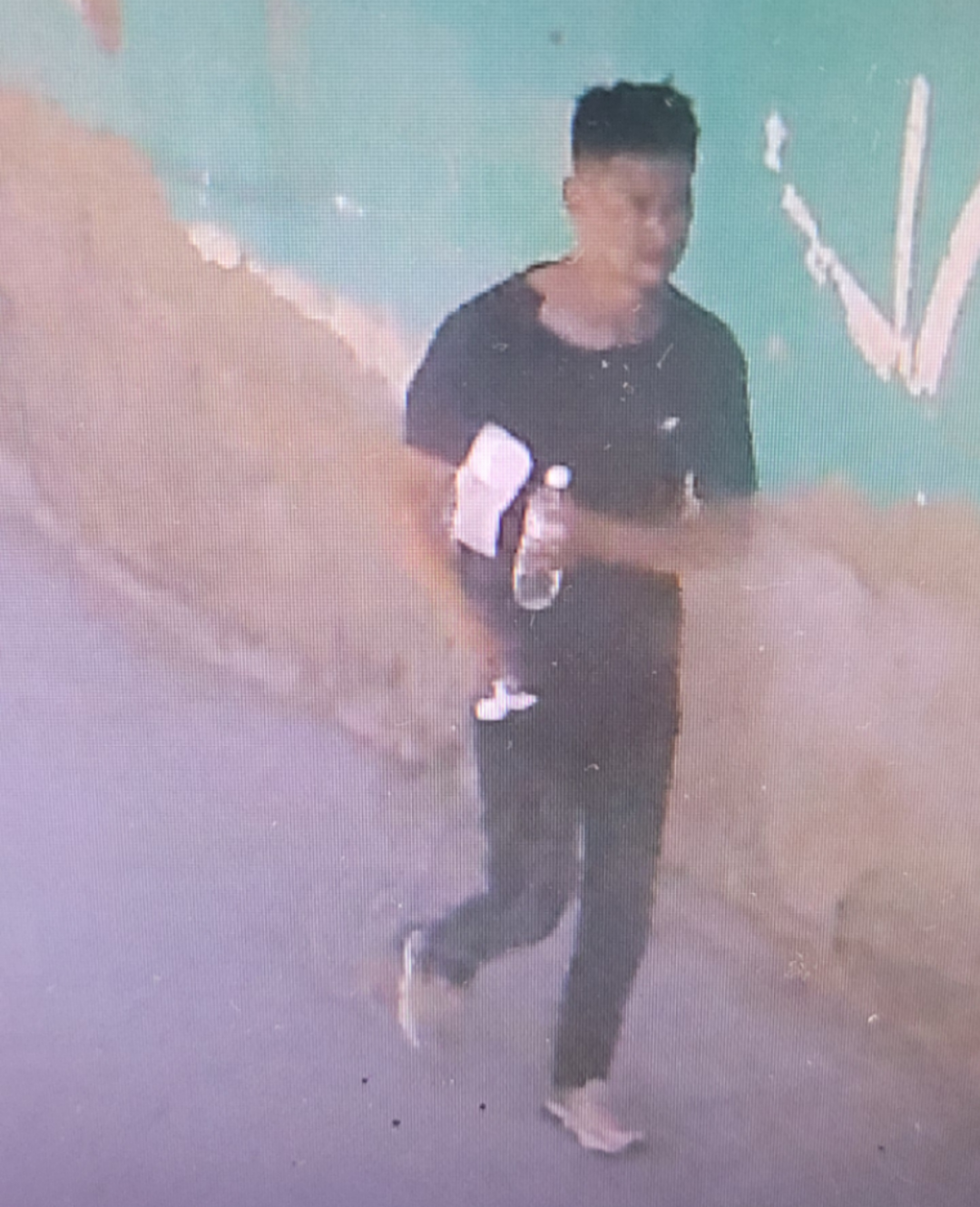 陕西发生一起重大刑案，嫌疑人在逃！警方万元征集线索