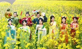 春光正好，文旅消费暖意浓