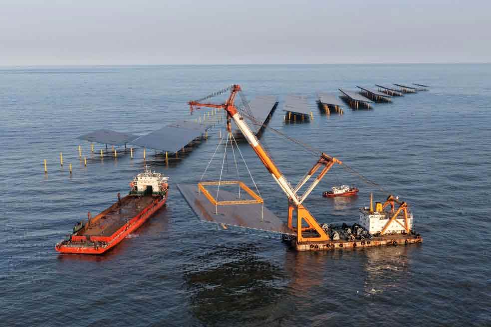 河北昌黎：海上光伏电站项目建设正酣