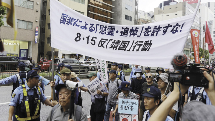 日本政坛“拜鬼”闹剧出现危险动向
