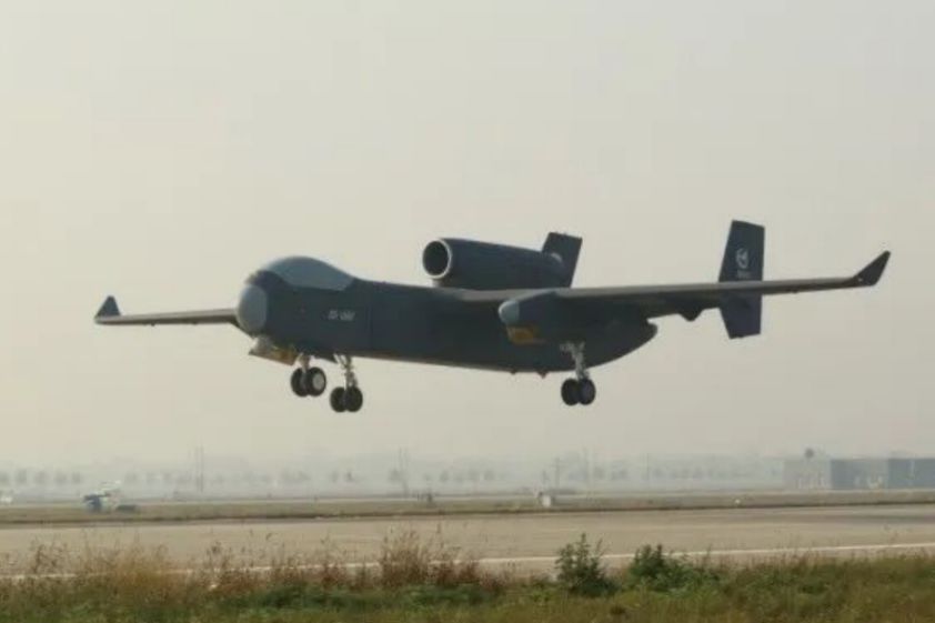 “九天”无人机成功首飞