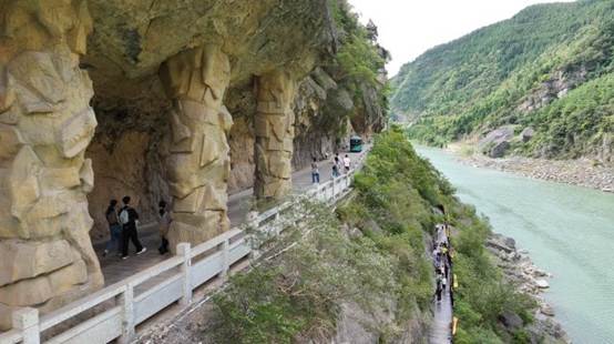 “高校智囊团”走进广元市朝天区 为古蜀道保护活化把脉支招