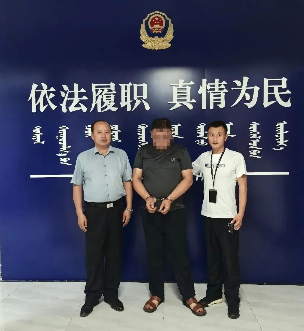 内蒙古警方高速公路拦截入室抢劫嫌犯，现场视频曝光插图1