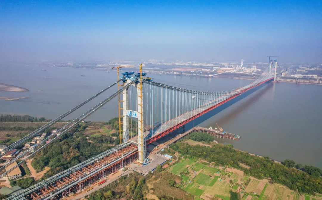 又一個(gè)創(chuàng)新工程！四條“手臂”擎起長(zhǎng)江新地標(biāo)造橋