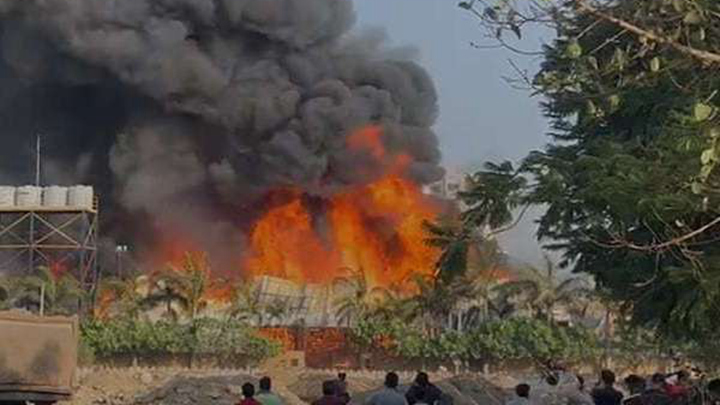 印度古吉拉特邦一处游乐场所火灾已致27死 莫迪发文对死者表达哀悼