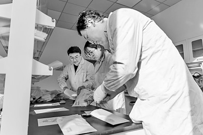 告别“预设答案”“纸面探究” 用跨学科项目培养创新思维