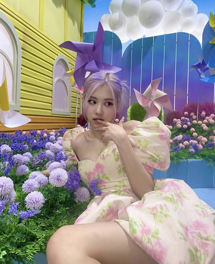 韩国女团穿"泳装"凸显身材,居然引来全球女性争相模仿?