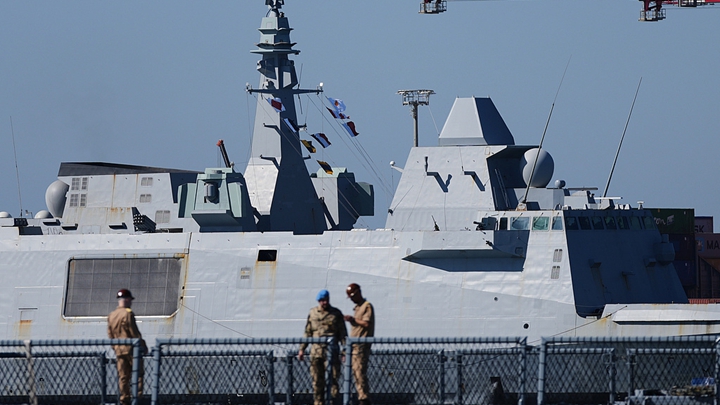 马克龙：将派军舰到霍尔木兹海峡“护航”