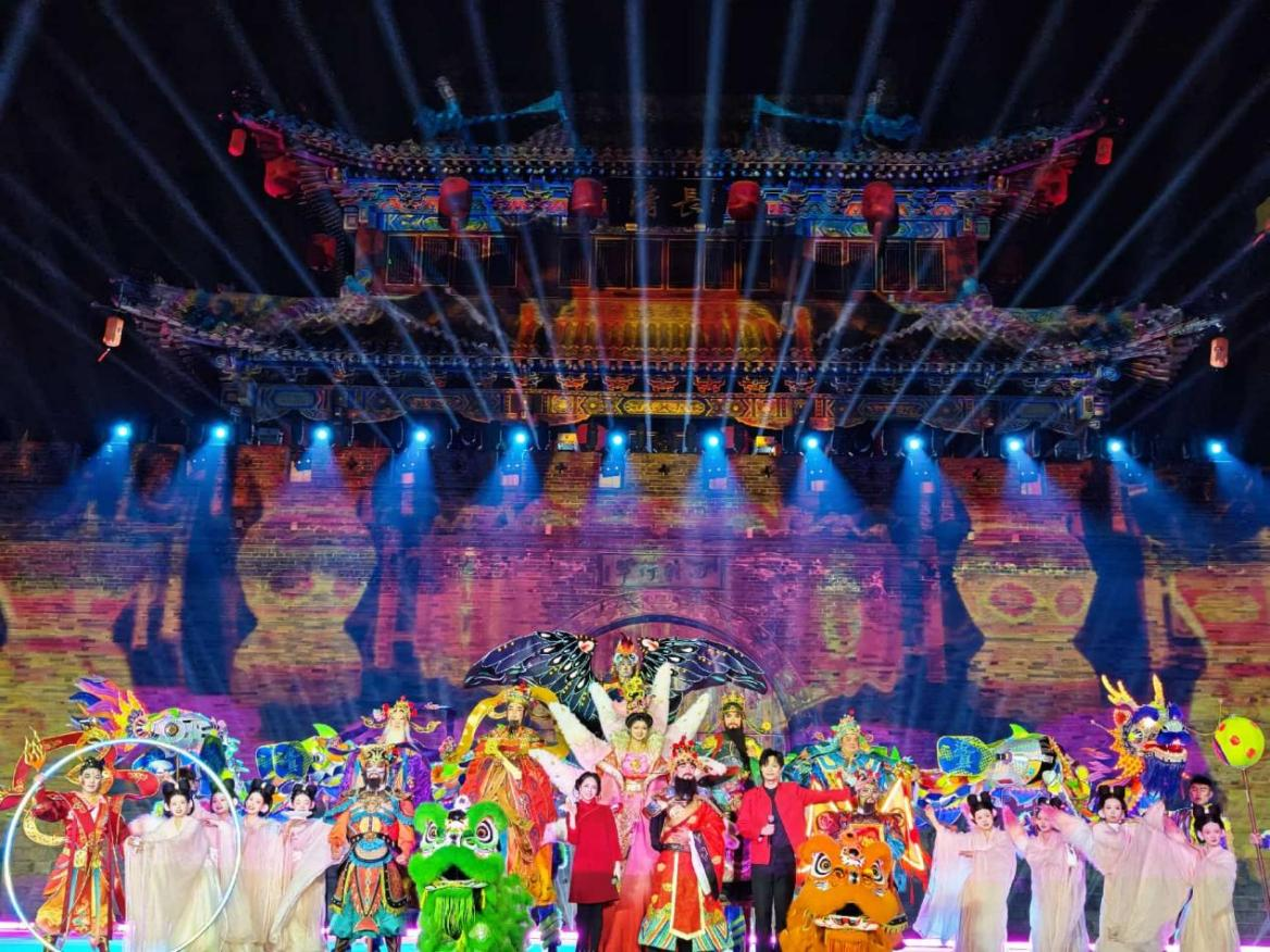 第十八届中原（鹤壁）民俗文化节在浚县古城启幕