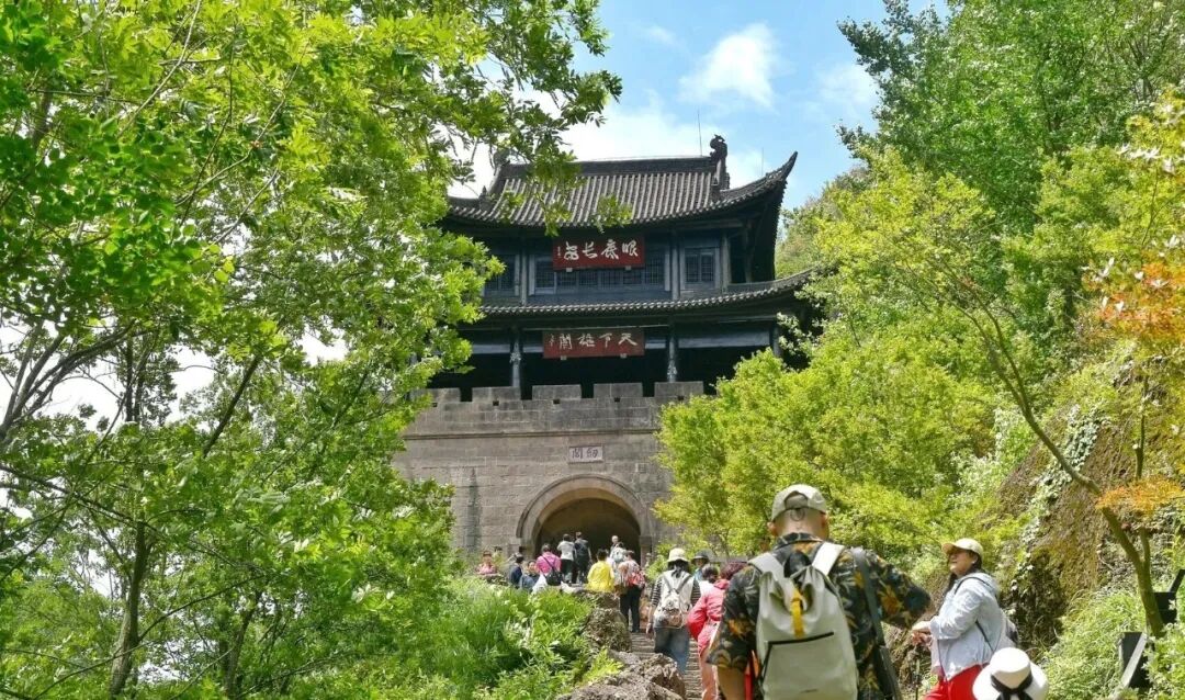 四川多景区针对多省市免票