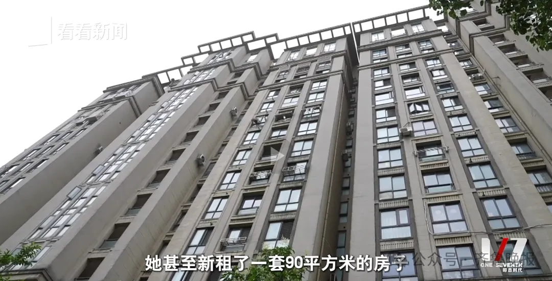 66岁独居老人为拒绝借钱，网购花费200万塞满两套房，只能睡在快递堆插图8