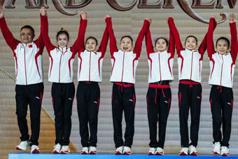 体操亚锦赛：中国队问鼎女团 51岁“丘妈”登场