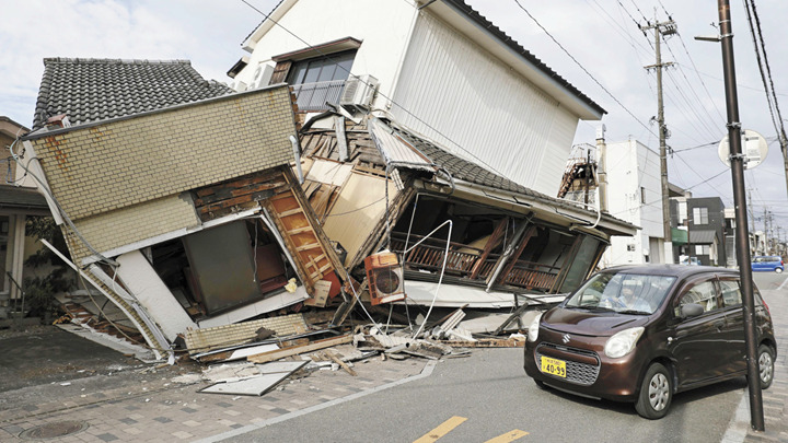 政府呼吁民众警惕，日本熊本强震26万人接到避难指示