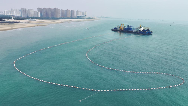 “海底穿针”！我国首条220千伏自主可控绝缘料海缆成功送电